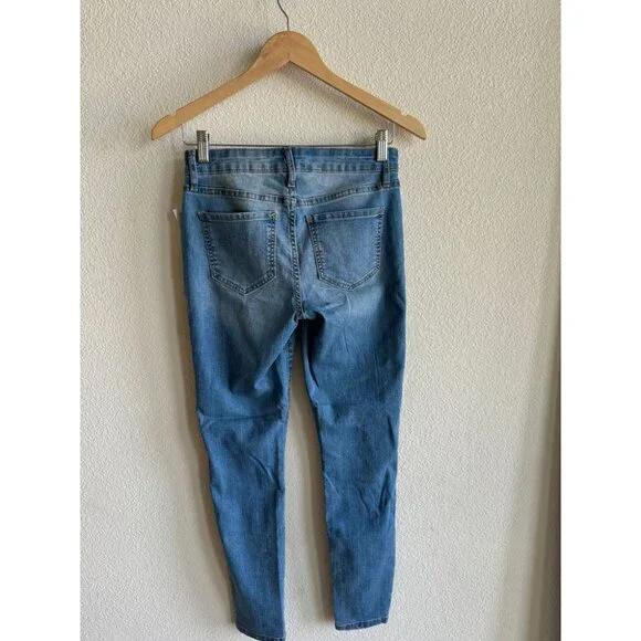 Mid-Rise Super Skinny Jeans - Picture 3 of 5